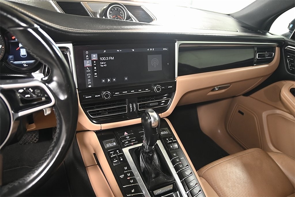 2019 Porsche Macan Base photo 13