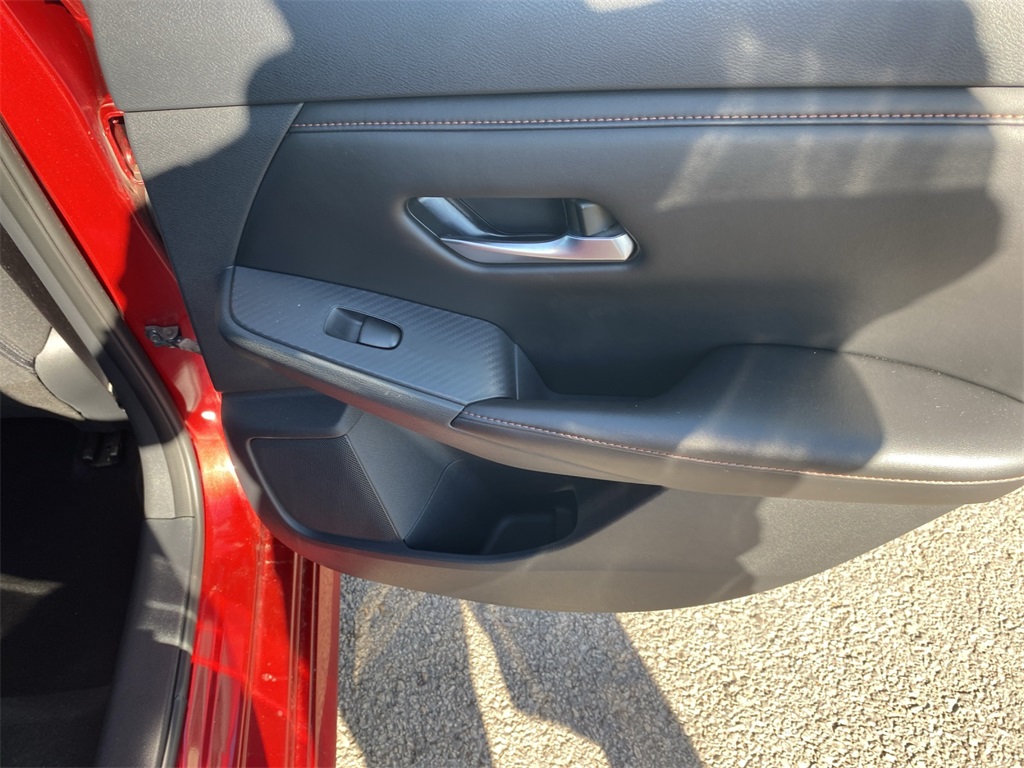 2022 Nissan Sentra SR photo 31