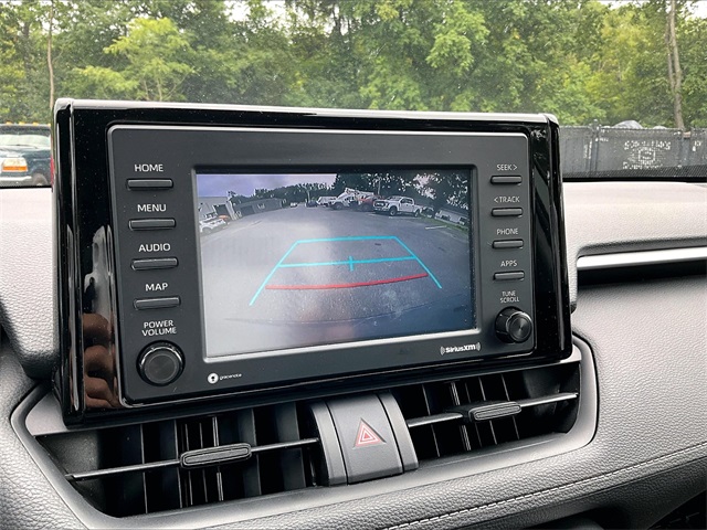 2021 Toyota RAV4 XLE photo 26