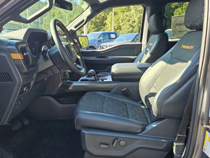 2025 Ford F-150 Tremor photo 4
