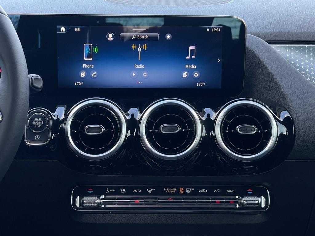 2025 Mercedes Benz GLA 250 4MATIC photo 15