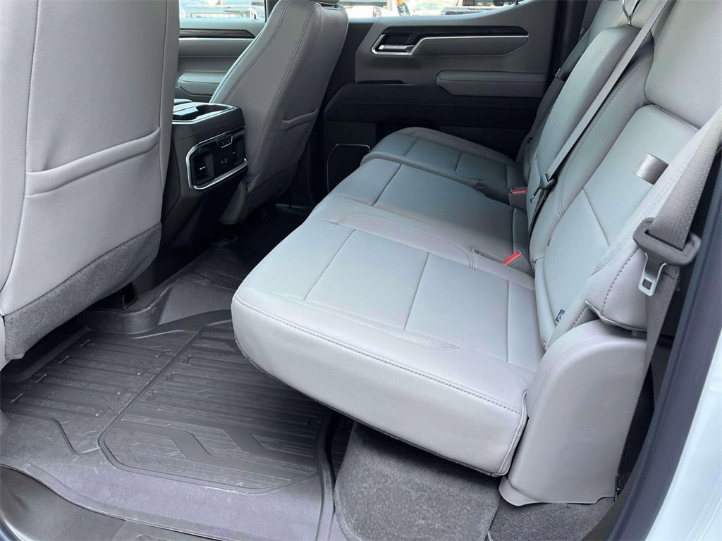 2026 Gmc Sierra 1500 SLT photo 17