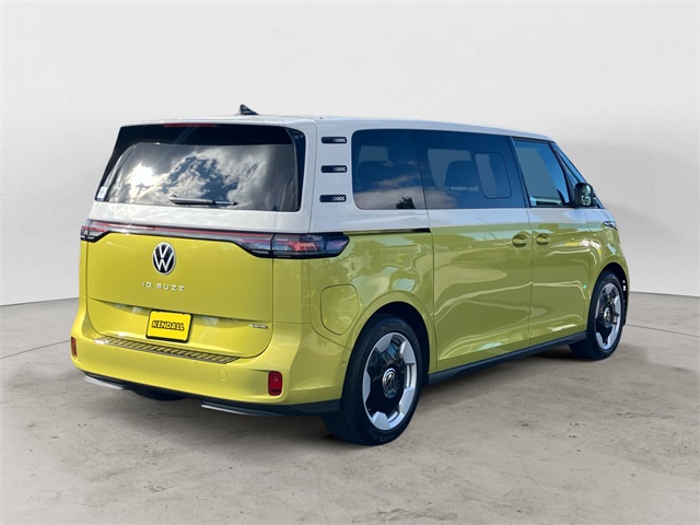 2025 Volkswagen ID. Buzz Pro Plus photo 5