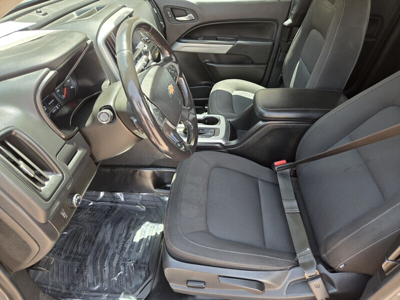 2022 Chevrolet Colorado LT photo 6