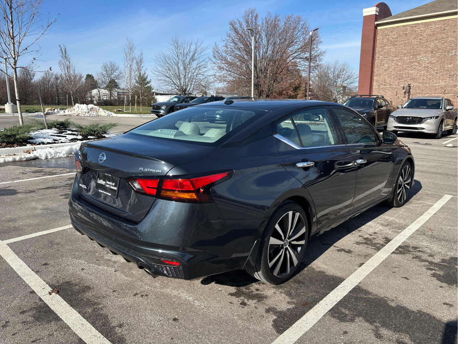 2020 Nissan Altima 2.5 Platinum photo 3
