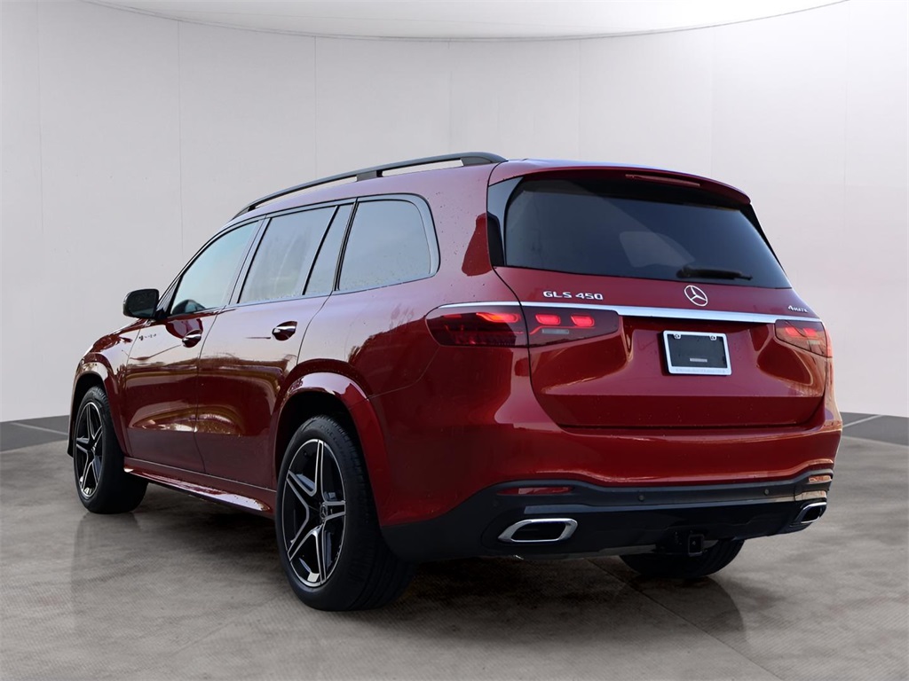 2025 Mercedes Benz GLS 450 4MATIC photo 3