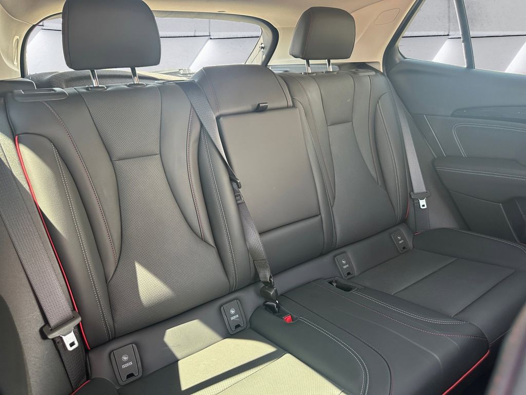 2023 Buick Envision Essence photo 13