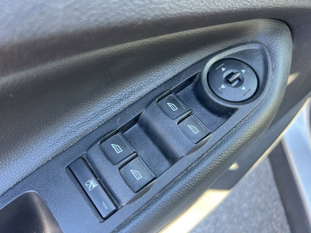 2015 Ford Escape SE photo 16