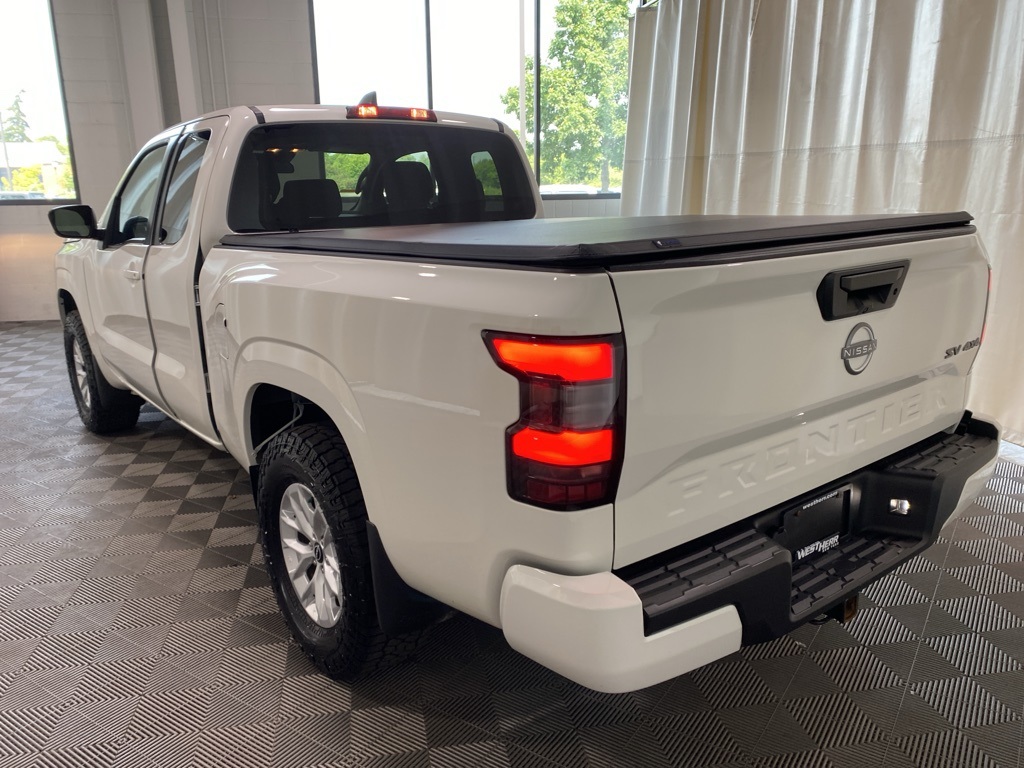2024 Nissan Frontier SV photo 10