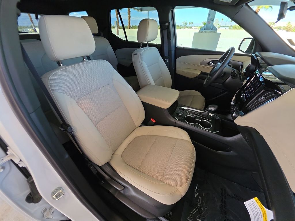 2022 Chevrolet Traverse LS photo 24