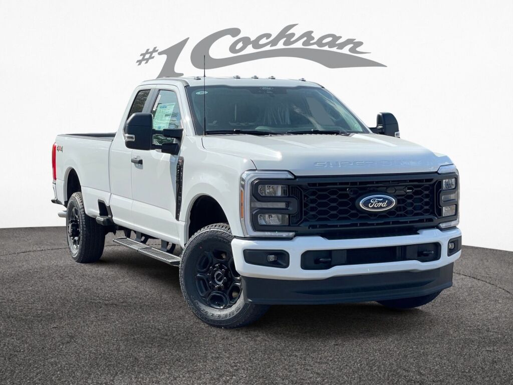 2026 Ford F-350 Super Duty XL's photo