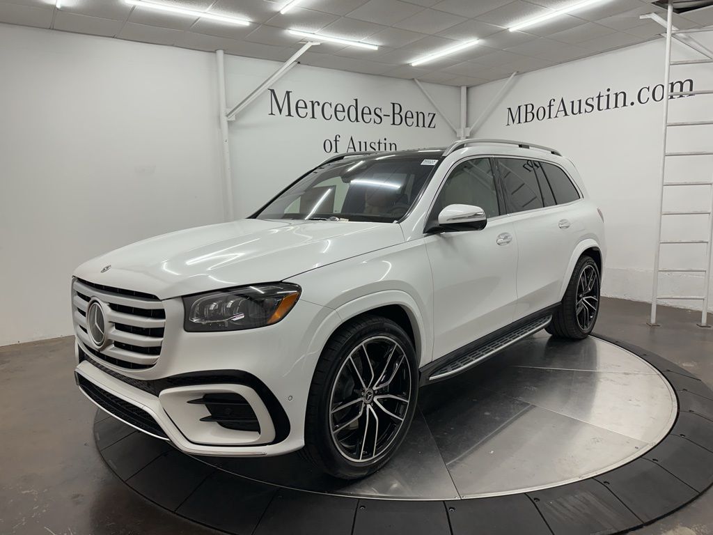 2026 Mercedes Benz GLS 580 4MATIC photo 2