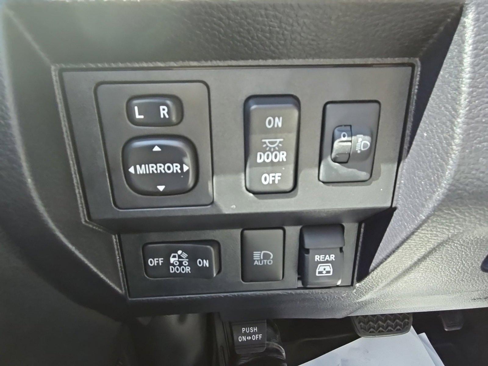 2021 Toyota Tundra Limited Grade photo 18
