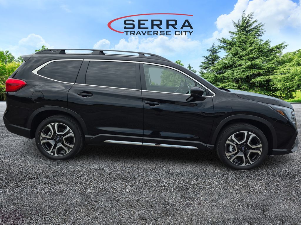 2025 Subaru Ascent Limited photo 4