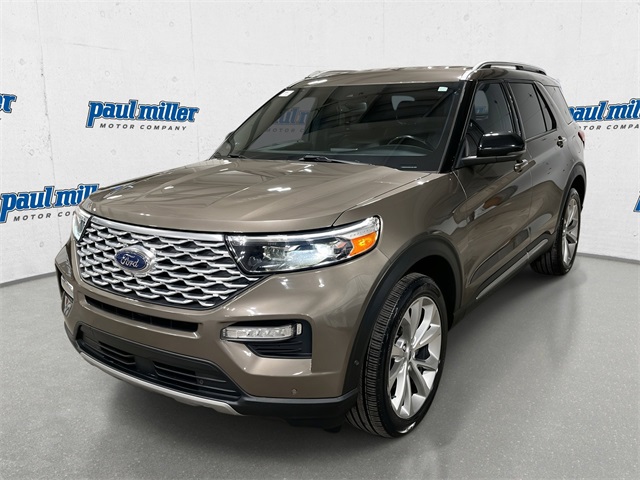 2021 Ford Explorer Platinum's photo