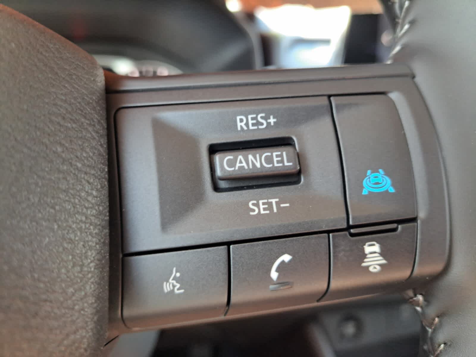 2026 Nissan Rogue SV photo 11