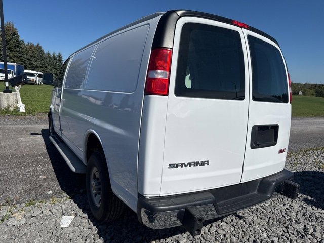 2023 Gmc Savana Cargo 2500 photo 4