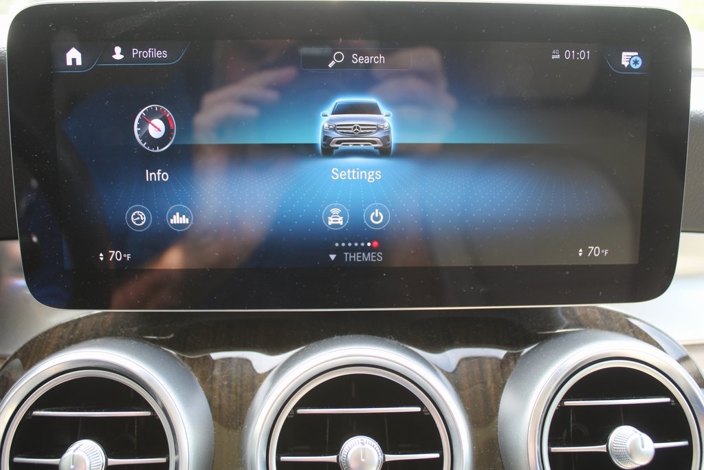 2022 Mercedes Benz GLC 300 photo 38