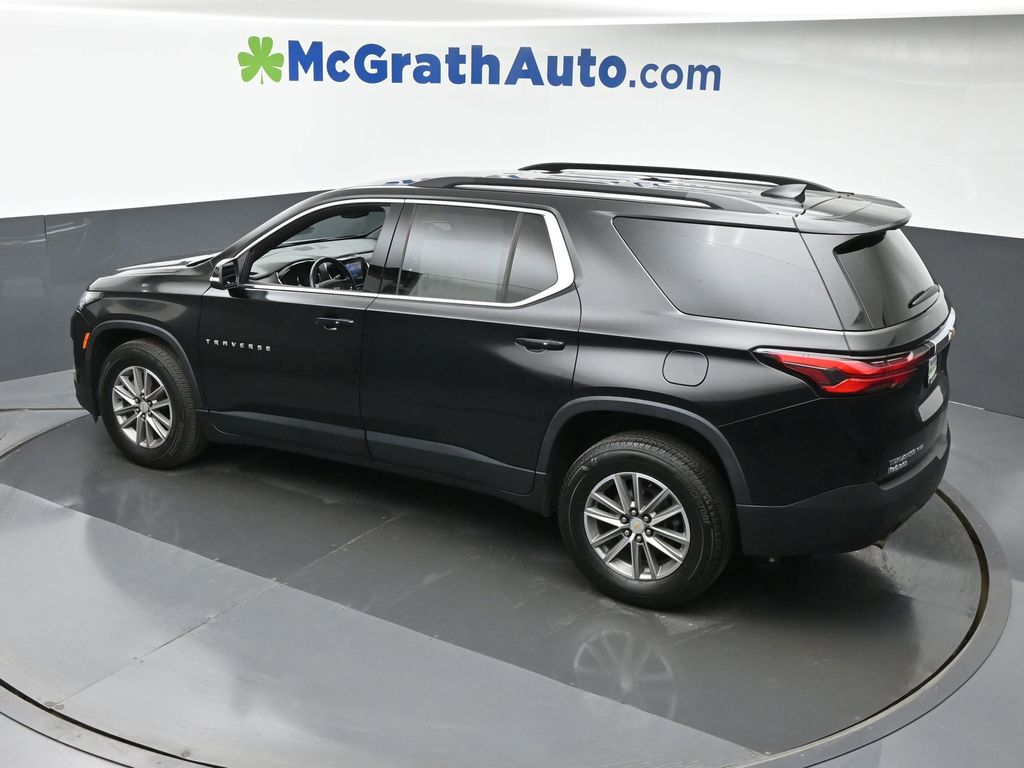 2022 Chevrolet Traverse Leather photo 17