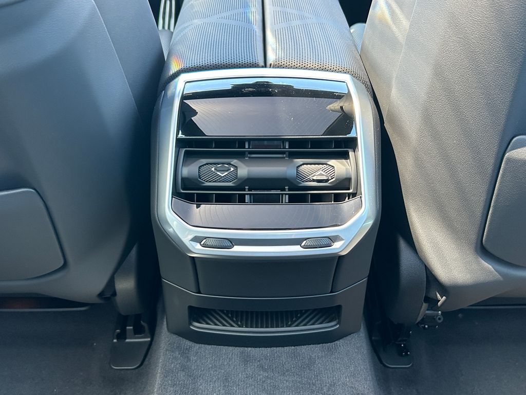 2025 Bmw 760i xDrive photo 33