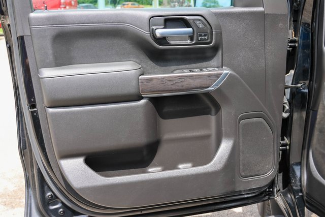 Used 2021 Black Chevrolet LTZ image 9