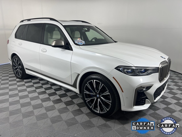 2021 BMW X7 M50i's photo