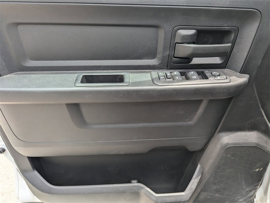 2025 Ram 3500 Tradesman photo 14