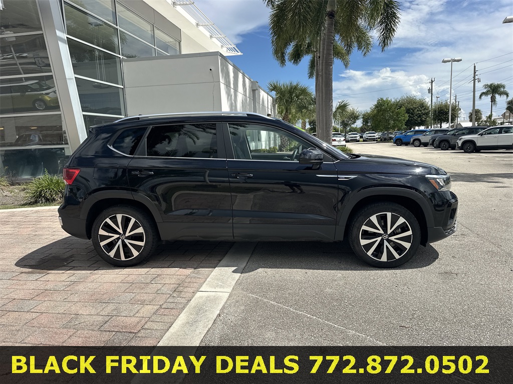 2024 Volkswagen Taos SE
