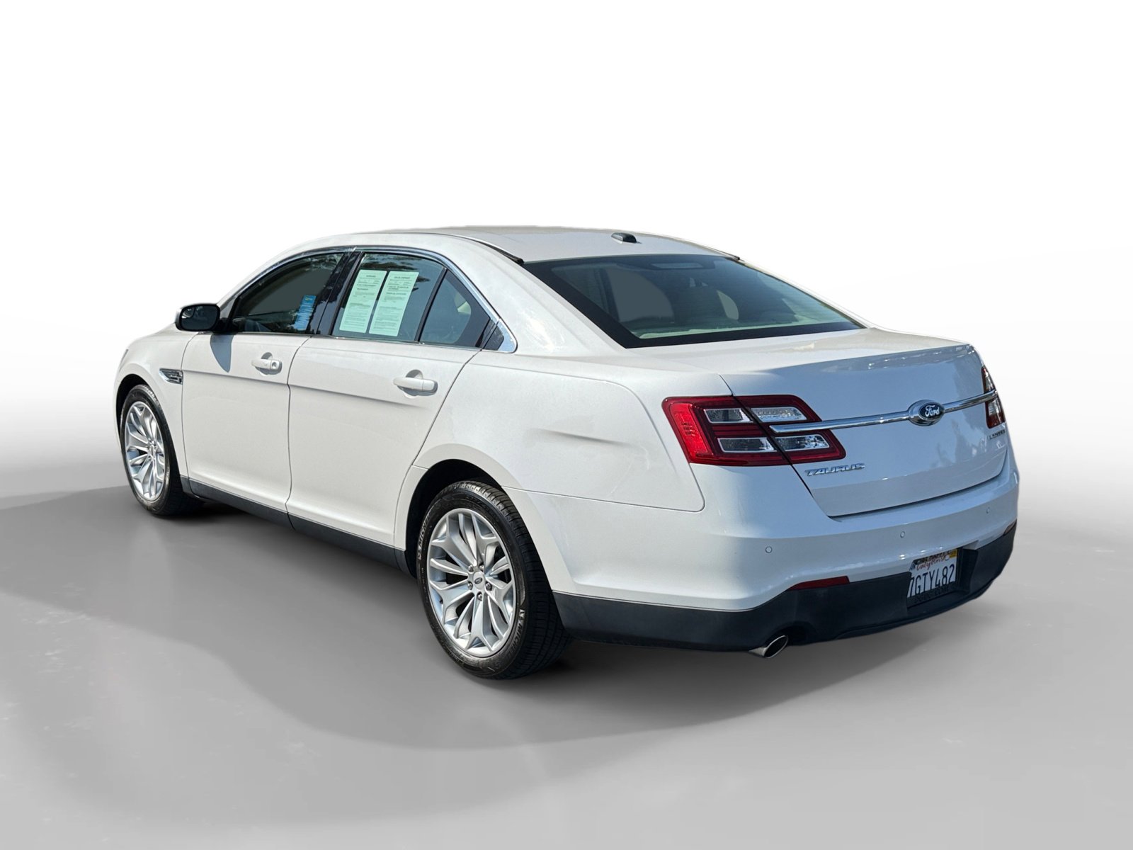 2015 Ford Taurus Limited photo 3