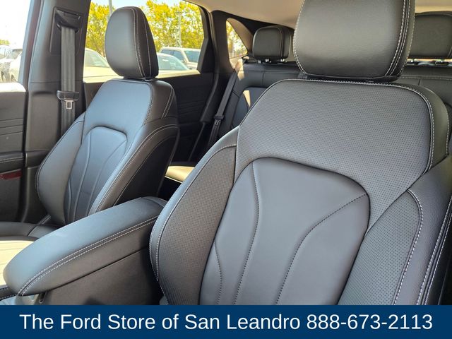 2025 Ford Escape Plug-In Hybrid photo 13