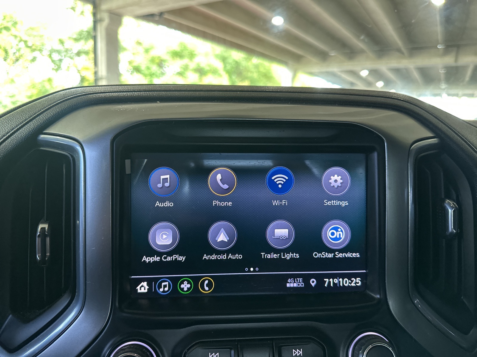 2021 Chevrolet Silverado 1500 RST photo 4