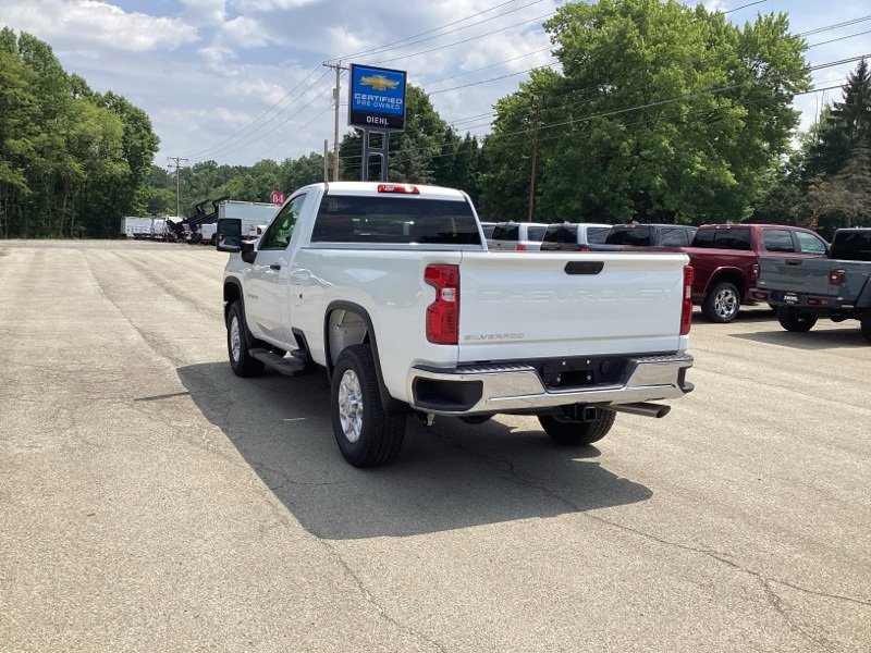 2025 Chevrolet Silverado 3500HD Work Truck photo 4