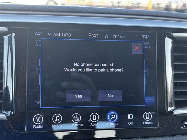 2017 Chrysler Pacifica Touring L photo 31