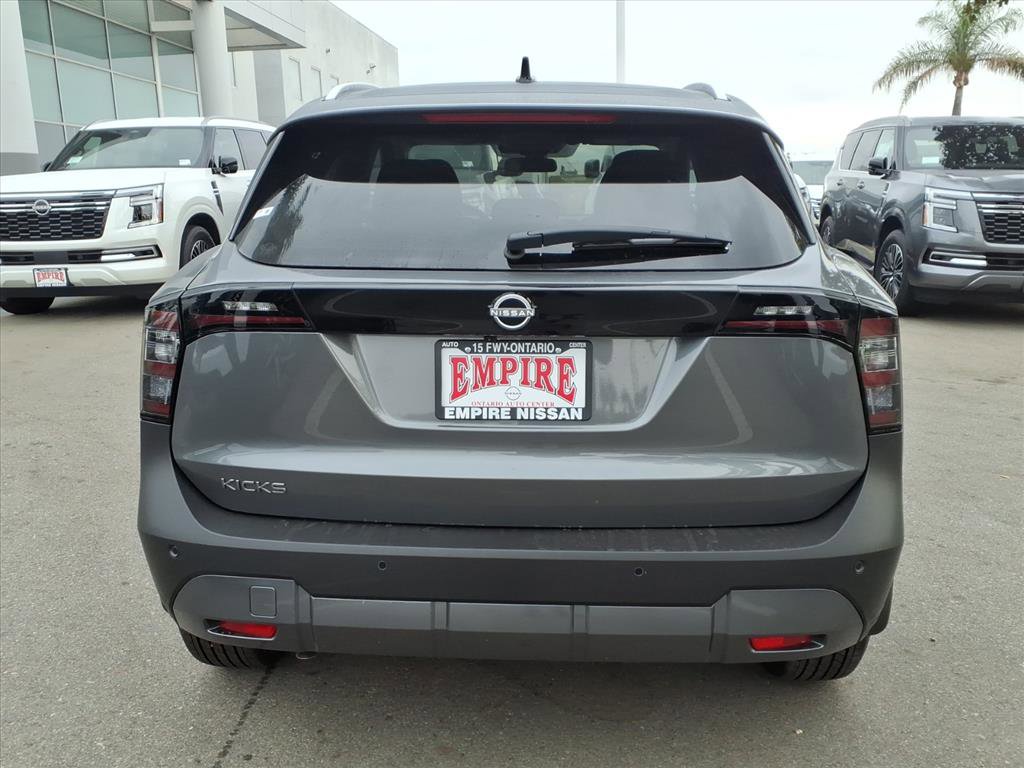 2026 Nissan Kicks SV photo 4