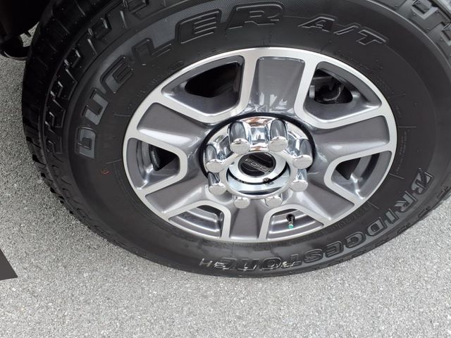 2026 Ford F-250 Lariat photo 11