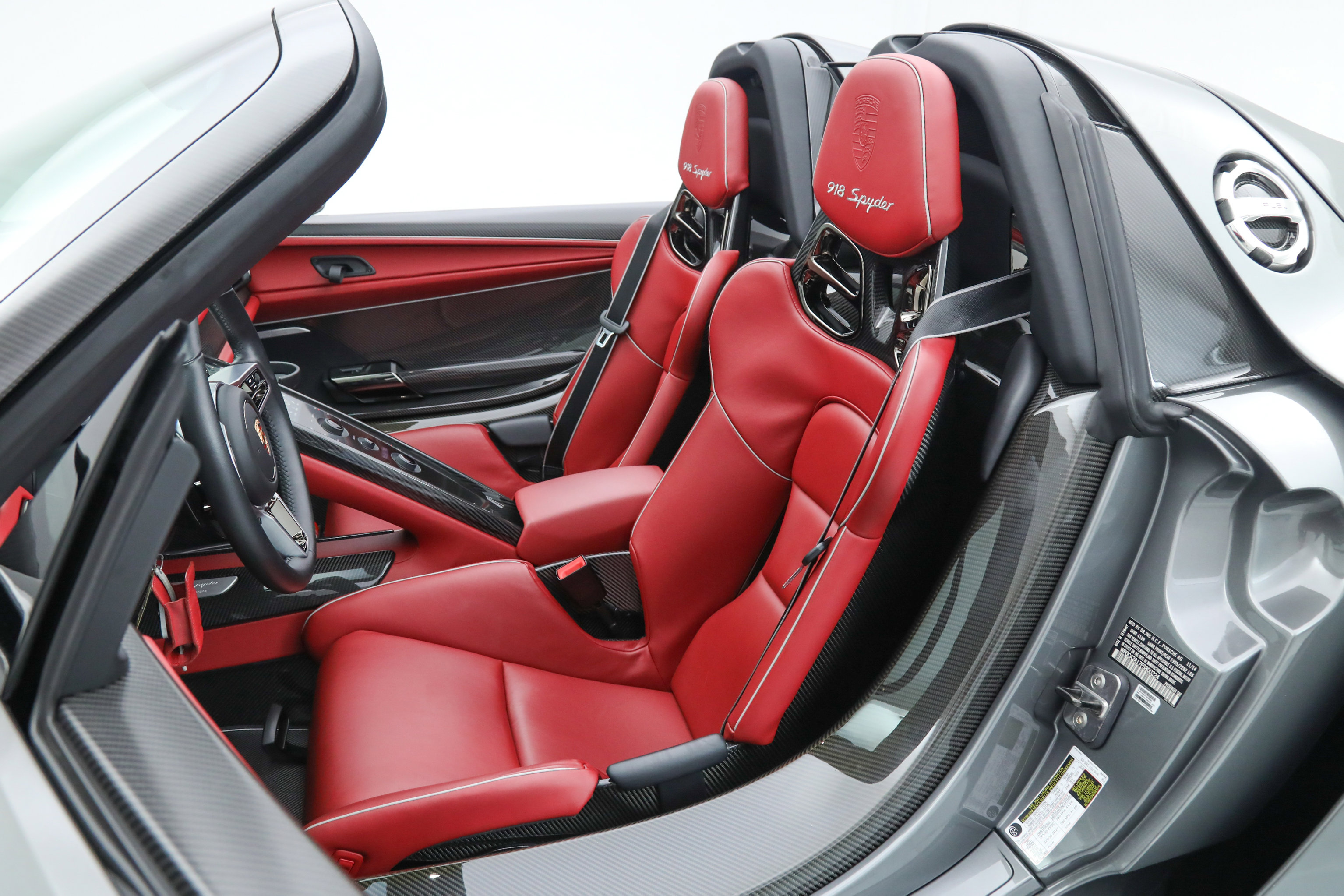 2015 Porsche 918 Spyder photo 27