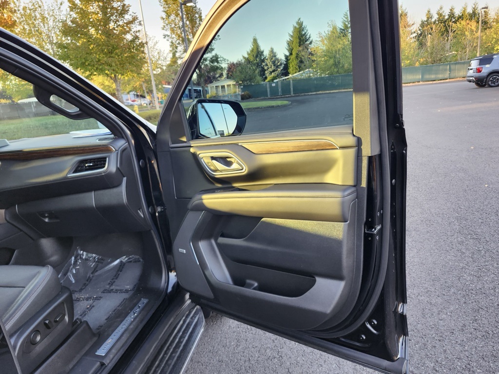 2023 Chevrolet Tahoe High Country photo 30