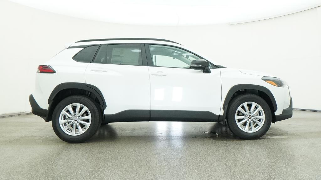 2026 Toyota Corolla Cross LE photo 26
