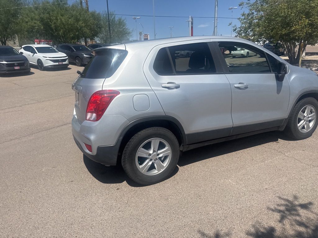 2019 Chevrolet Trax LS photo 8