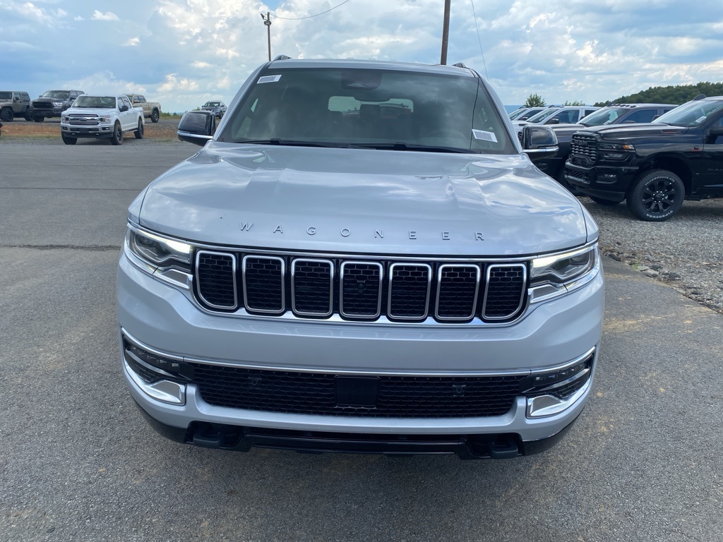 2025 Jeep Wagoneer L Base photo 2