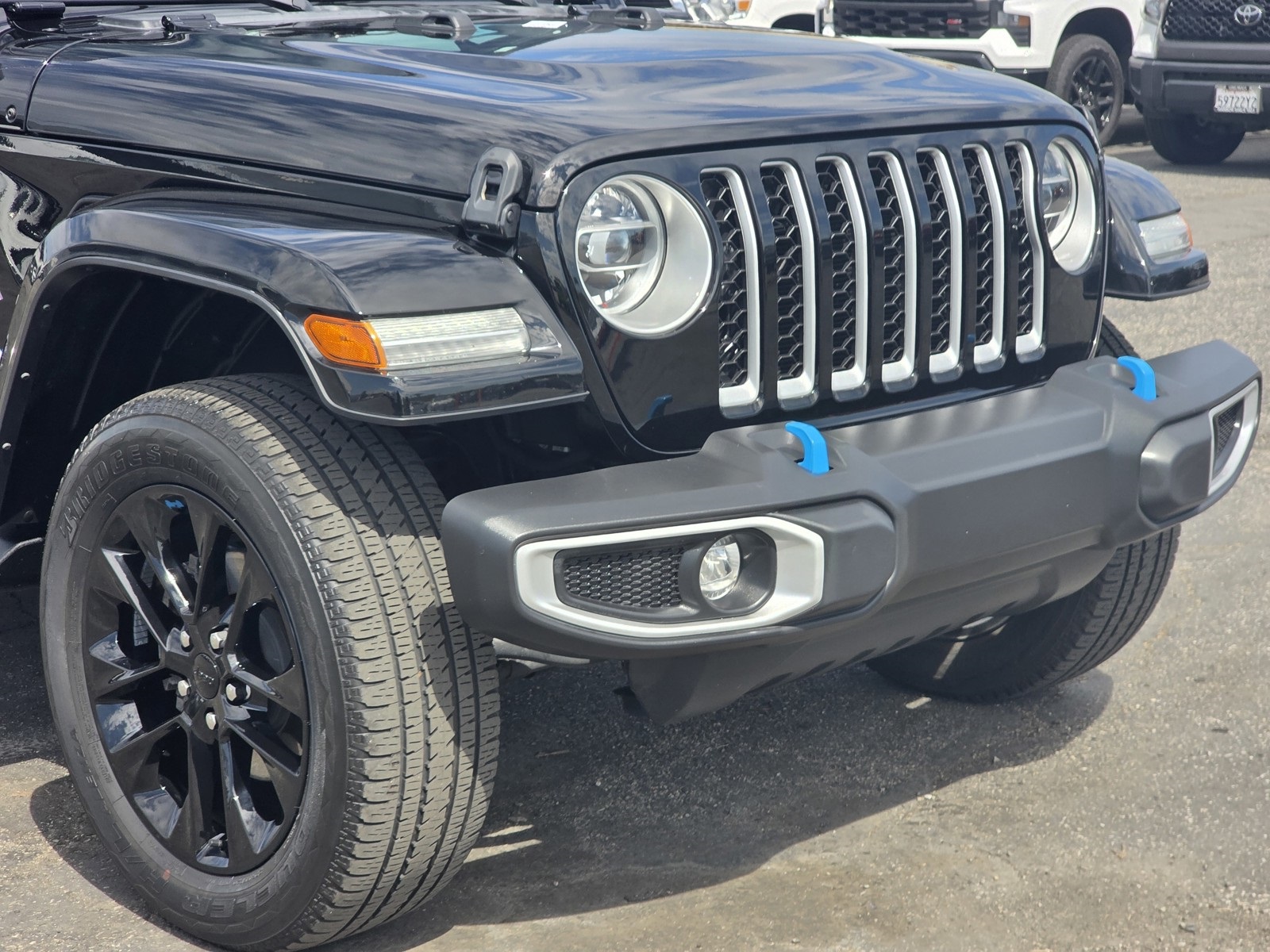 2022 Jeep Wrangler Unlimited Sahara 4xe photo 9