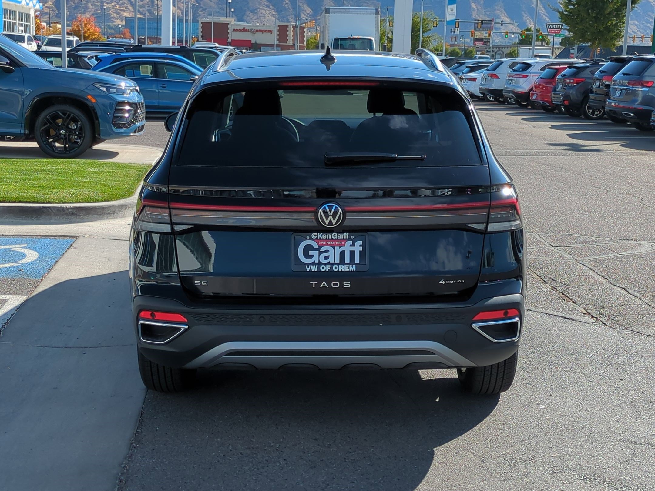2025 Volkswagen Taos SE photo 2