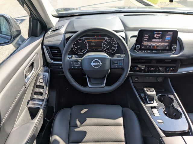 2025 Nissan Rogue SV photo 12