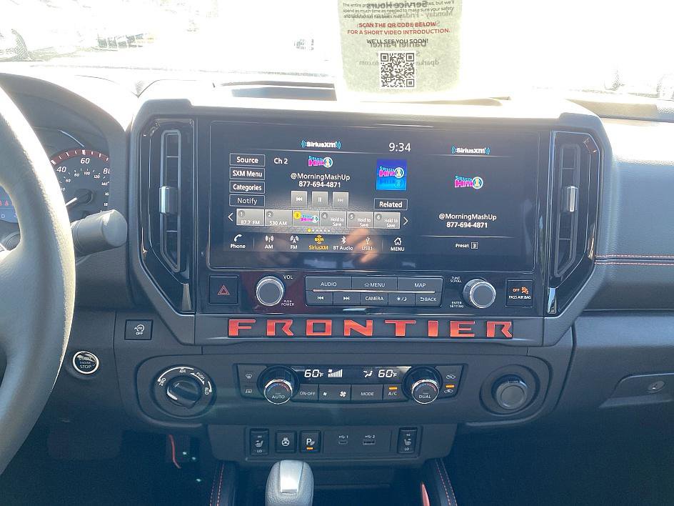 2025 Nissan Frontier PRO-4X photo 10