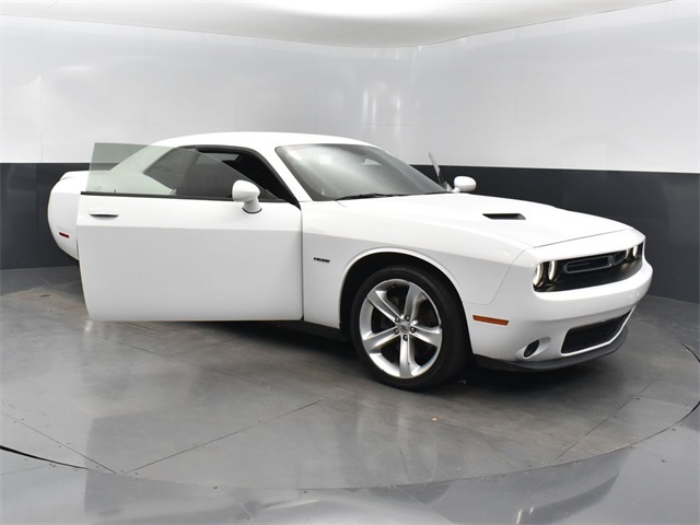 2018 Dodge Challenger R/T photo 21
