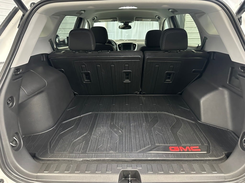 2022 Gmc Terrain SLE photo 3