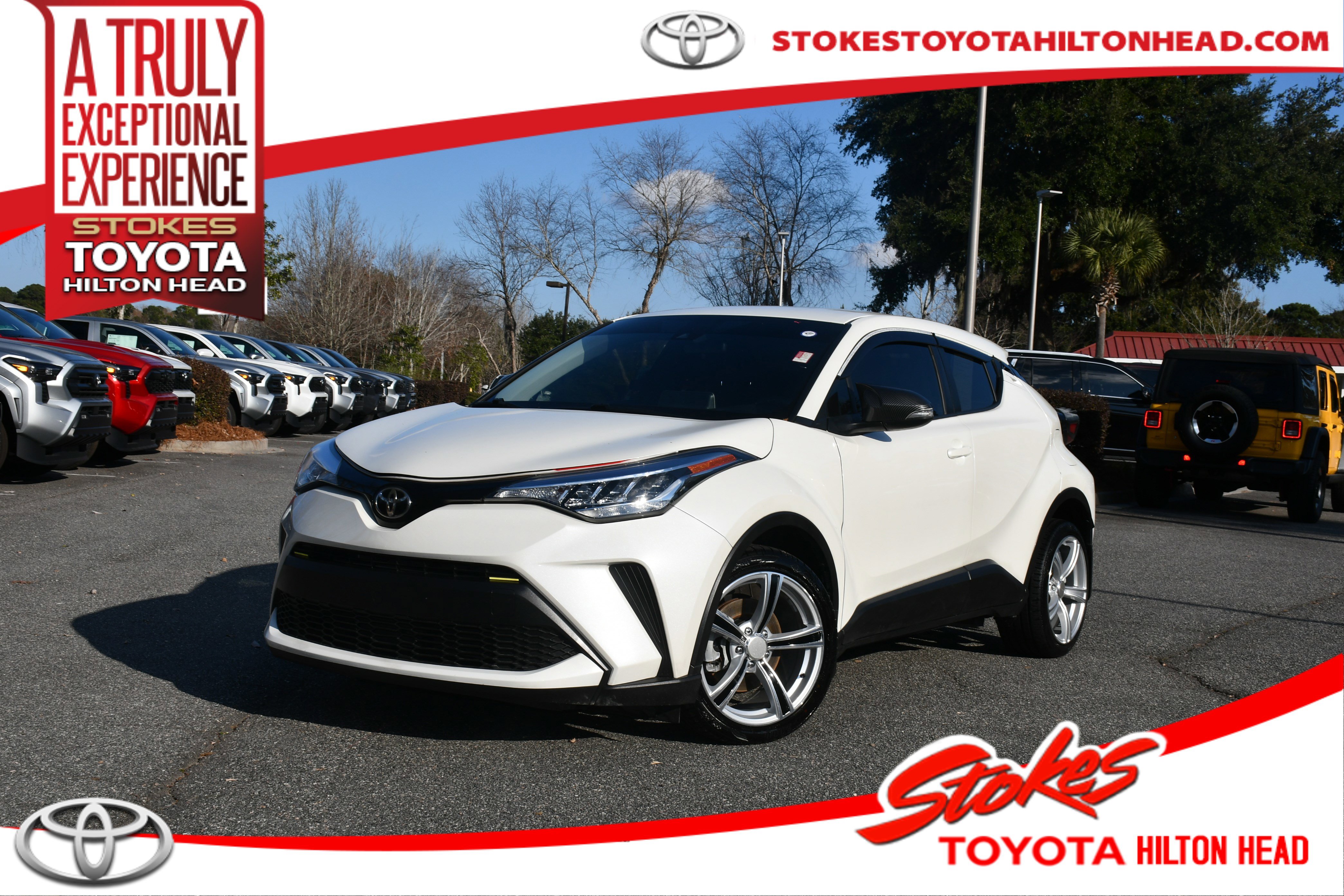 2020 Toyota C-HR LE's photo