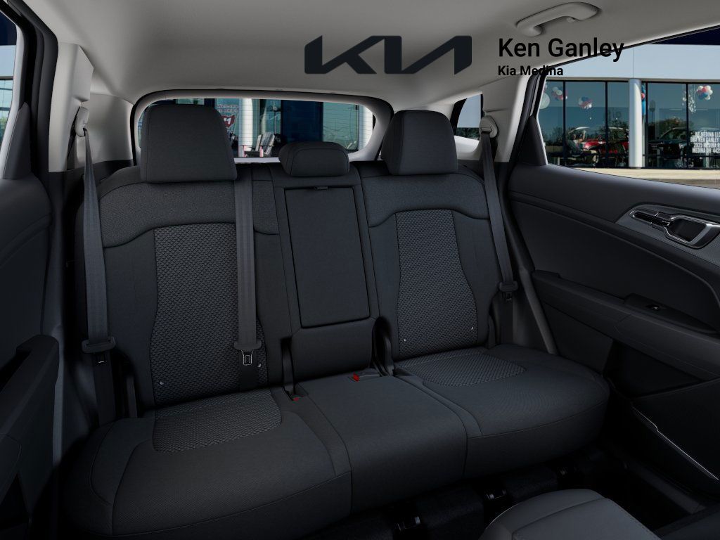 2026 Kia Sportage LX photo 13