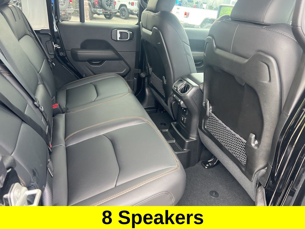 2024 Jeep Wrangler Sahara 4xe photo 12