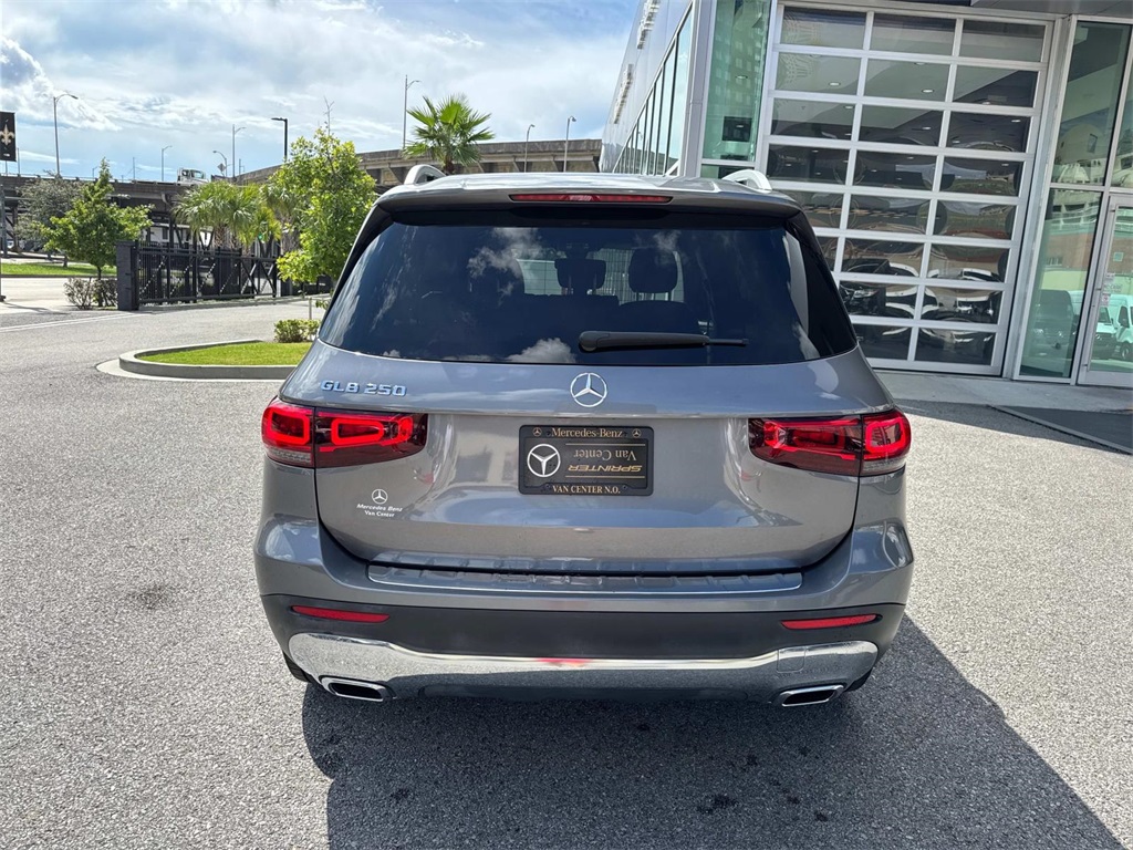 2021 Mercedes Benz GLB 250 photo 5